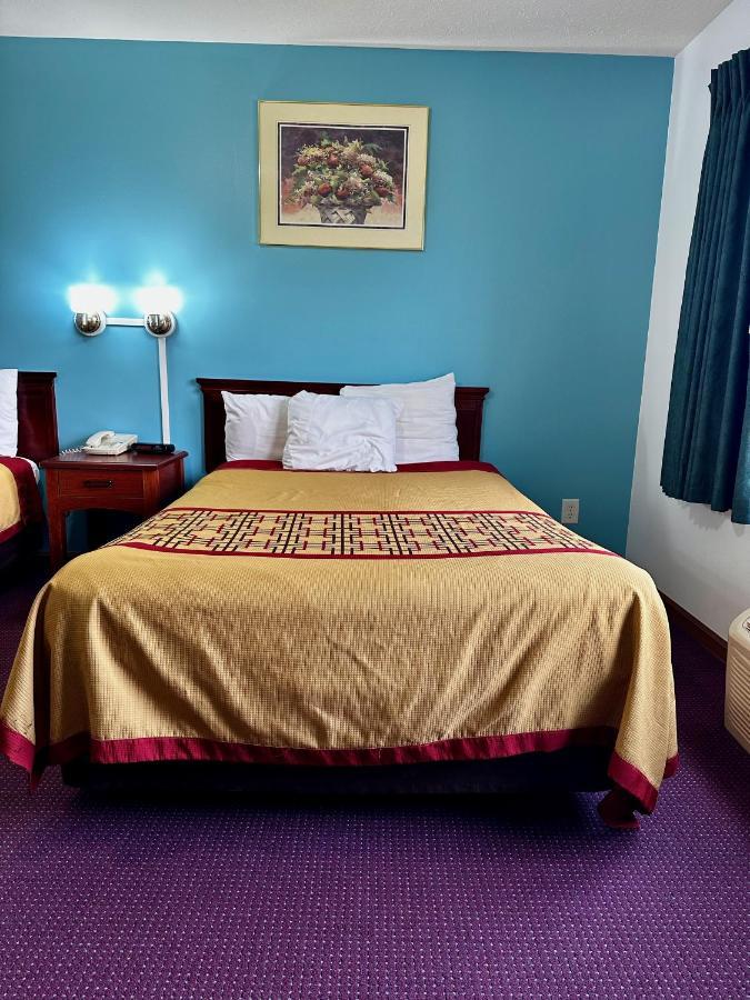 Attica Inn Εξωτερικό φωτογραφία