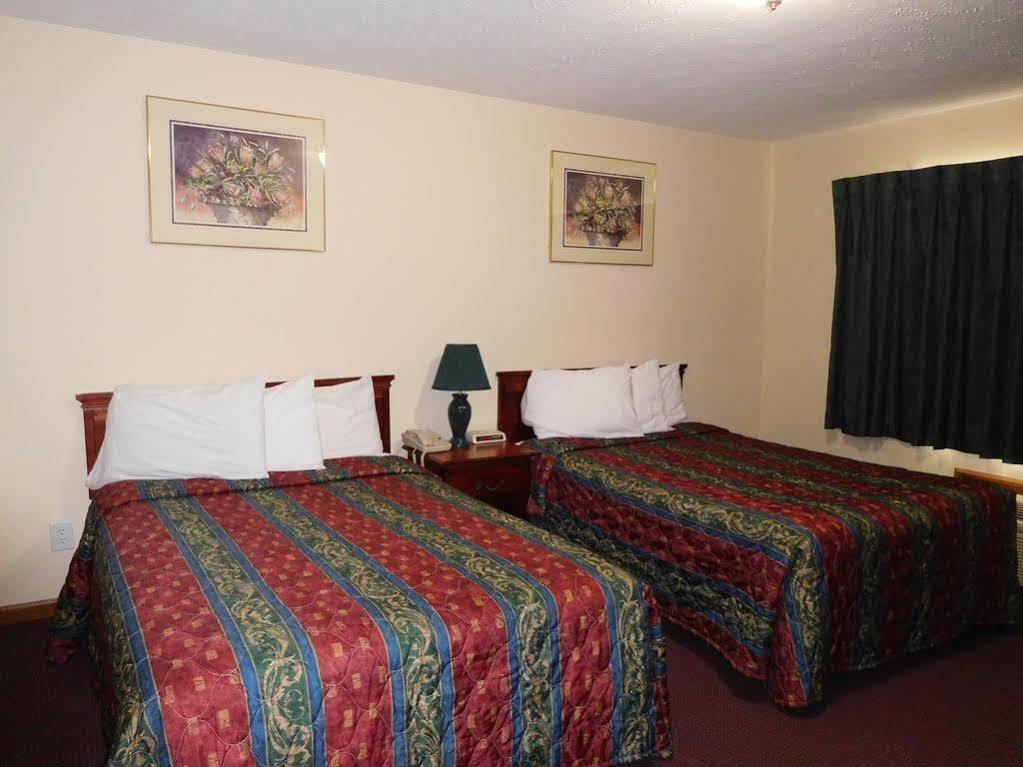 Attica Inn Εξωτερικό φωτογραφία